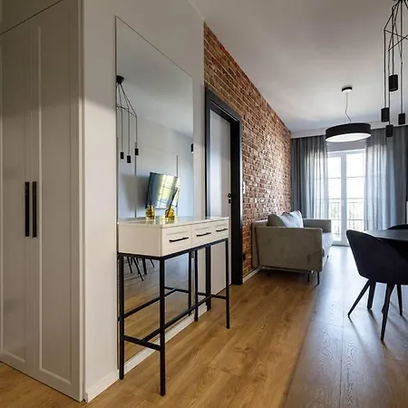 Close-urban Chic - Cozy And Modern Apartment- Jana Pawla Daire *