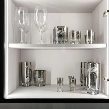 Close-urban Chic - Cozy And Modern Apartment- Jana Pawla *