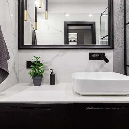Daire Close-urban Chic - Cozy And Modern Apartment- Jana Pawla
