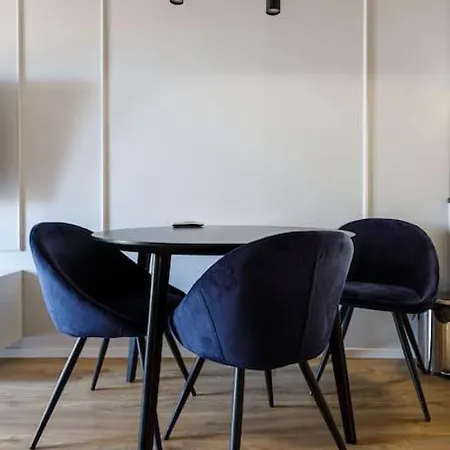 Daire Close-urban Chic - Cozy And Modern Apartment- Jana Pawla *
